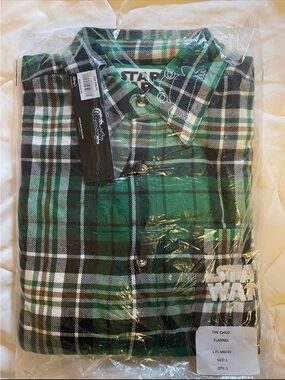 The Child Grogu Cakeworthy Star Wars Flannel NWT Large Rare Sealed Mandalorian
